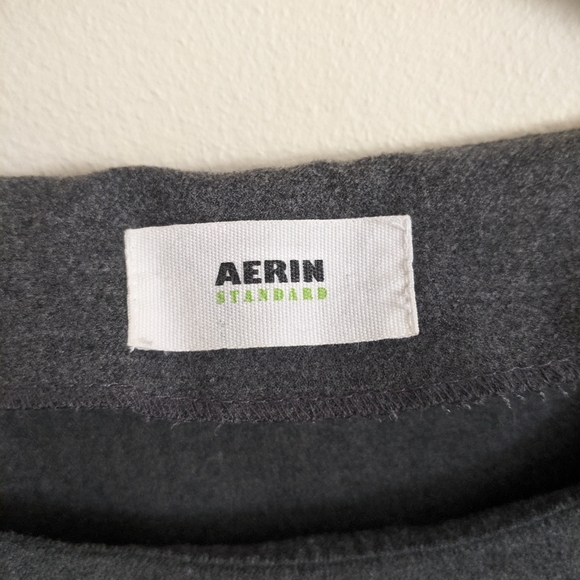 Aerin Standard Grey Top - Picture 3 of 4